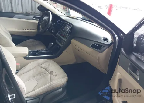 2019 Hyundai Sonata Se z USA, uszkodzony, nr VIN 5NPE24AF7KH819524